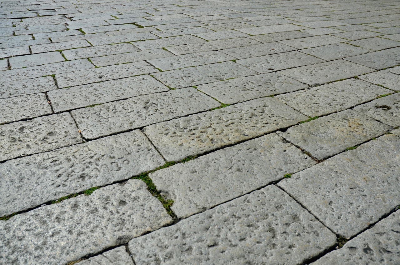 pavement-3694008_1280
